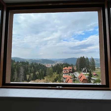 Vuk Zlatar דירה *