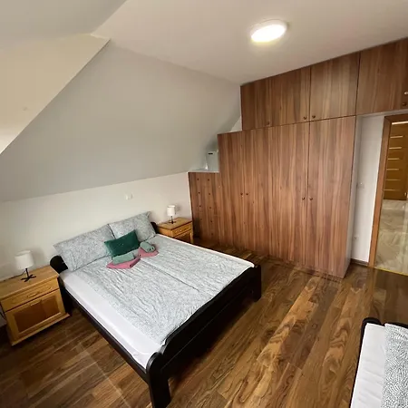 דירה Vuk Zlatar *